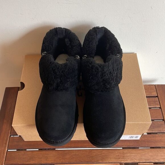 UGG Classic Ultra Mini Braid Booties Black USA Women Size 8/UK 6/EU 39 - Picture 5 of 14